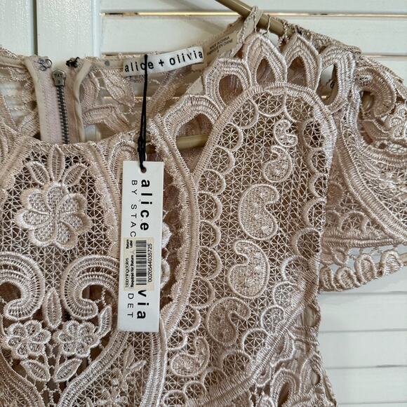 NWT NEW Alice + Olivia Gracia Nude Lace Fit and Flare Mini Dress - Picture 6 of 9